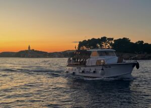 RabLine pojačava plovidbu tijekom Rapske fjere: Uvode se izvanredne linije i kasniji polasci