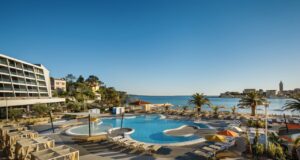 Rab najpopularnija domaća destinacija među hrvatskim turistima na Booking.com