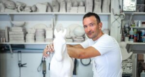 Izložba skulptura Hrvoja Dumančića „U bijelom“: U četvrtak uz bijeli dress code