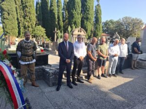 FOTO | Delegacija Grada Raba i braniteljske udruge zajedno se poklonili žrtvi hrvatskih branitelja