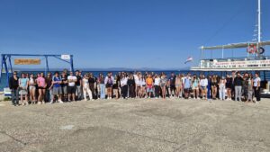 Rapski osnovnoškolci i srednjoškolci zajedno istraživali prirodu i povijest Svetog Grgura