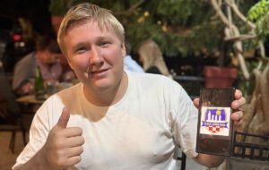 Najbolji svjetski rukometni golman ponosno pozirao s grbom MRK Arba Rab