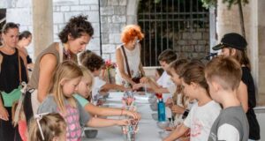 Radionica za djecu “Plava nota u duginim bojama – Milesove igre” na Pjaceti