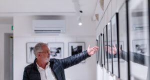 Fotografije koje čuvaju sjećanje na Jadran pedesetih: U Galeriji Rab otvorena izložba „Velikani hrvatske fotografije 50-ih“